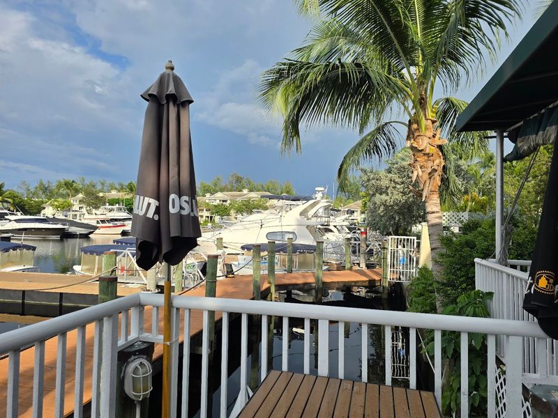 A Family-Friendly Grill With Real Florida Roots