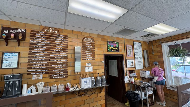 A Seasonal Shop That Makes the Wait Feel Worth It