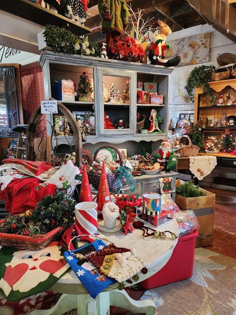 Why This Village Keeps Drawing People Back