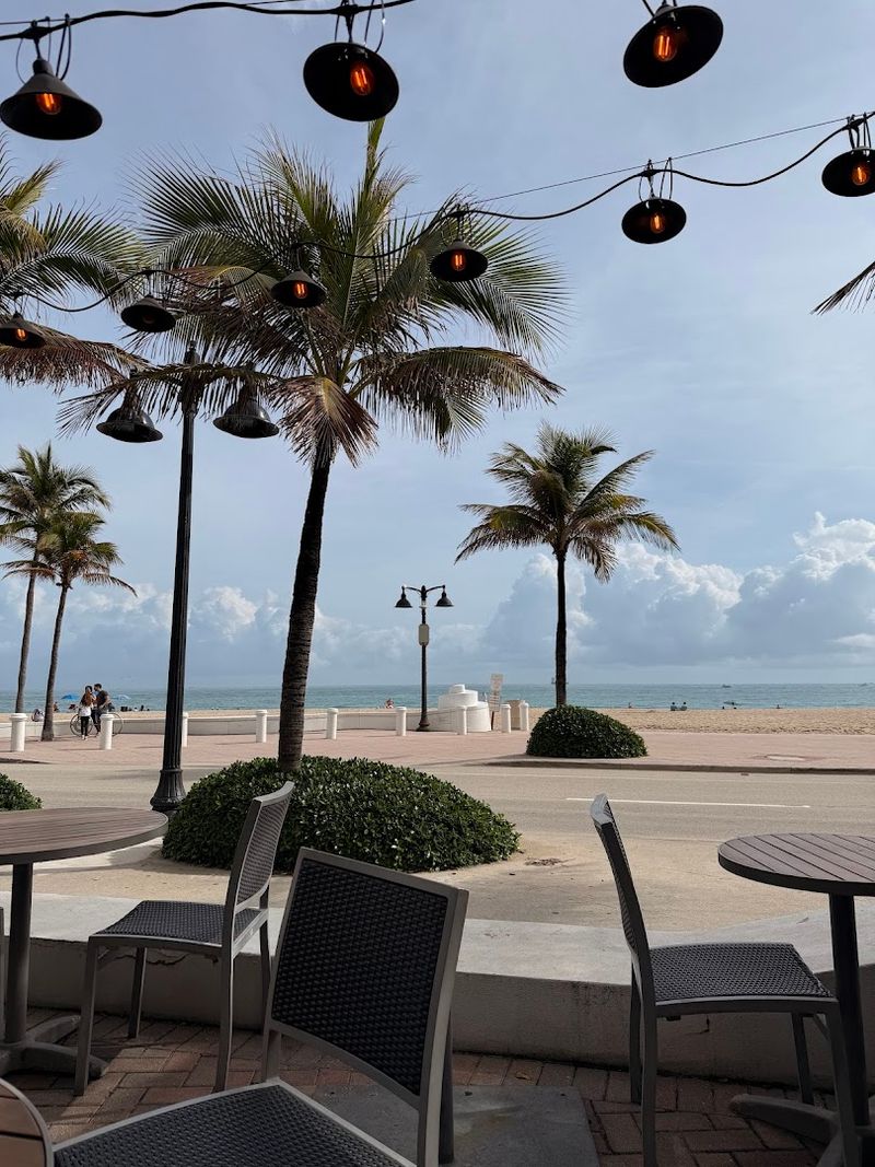 Live Music and the A1A Energy That Makes You Stay Longer