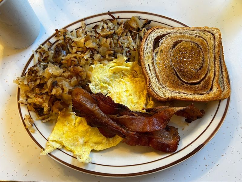 A breakfast that stays affordable