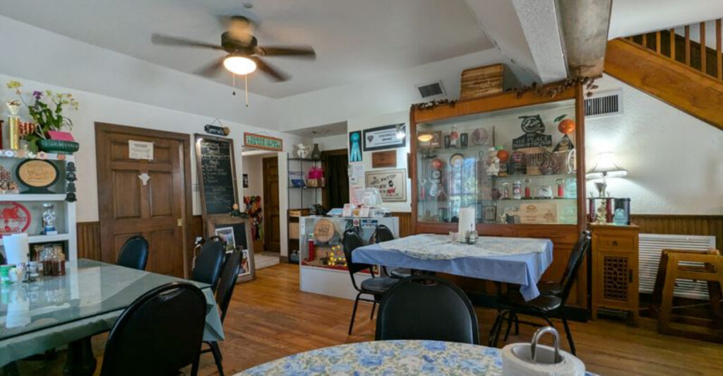 You Won’t Believe What’s Coming Out of This Small Florida Smokehouse