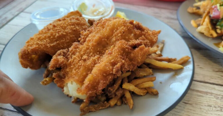 10 Beloved New Jersey Shore Seafood Shacks That Keep the Old-School Fry Basket Alive