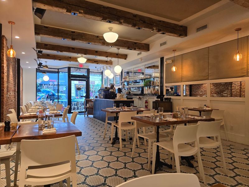 White Maple Café, Ridgewood, New Jersey