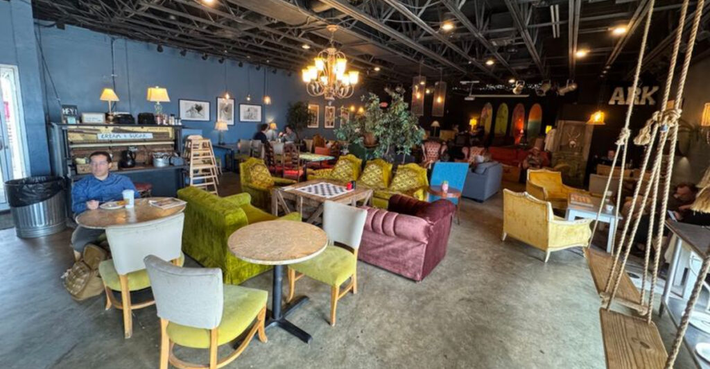 11 Florida Beachside Cafés That Feel Like a Dream