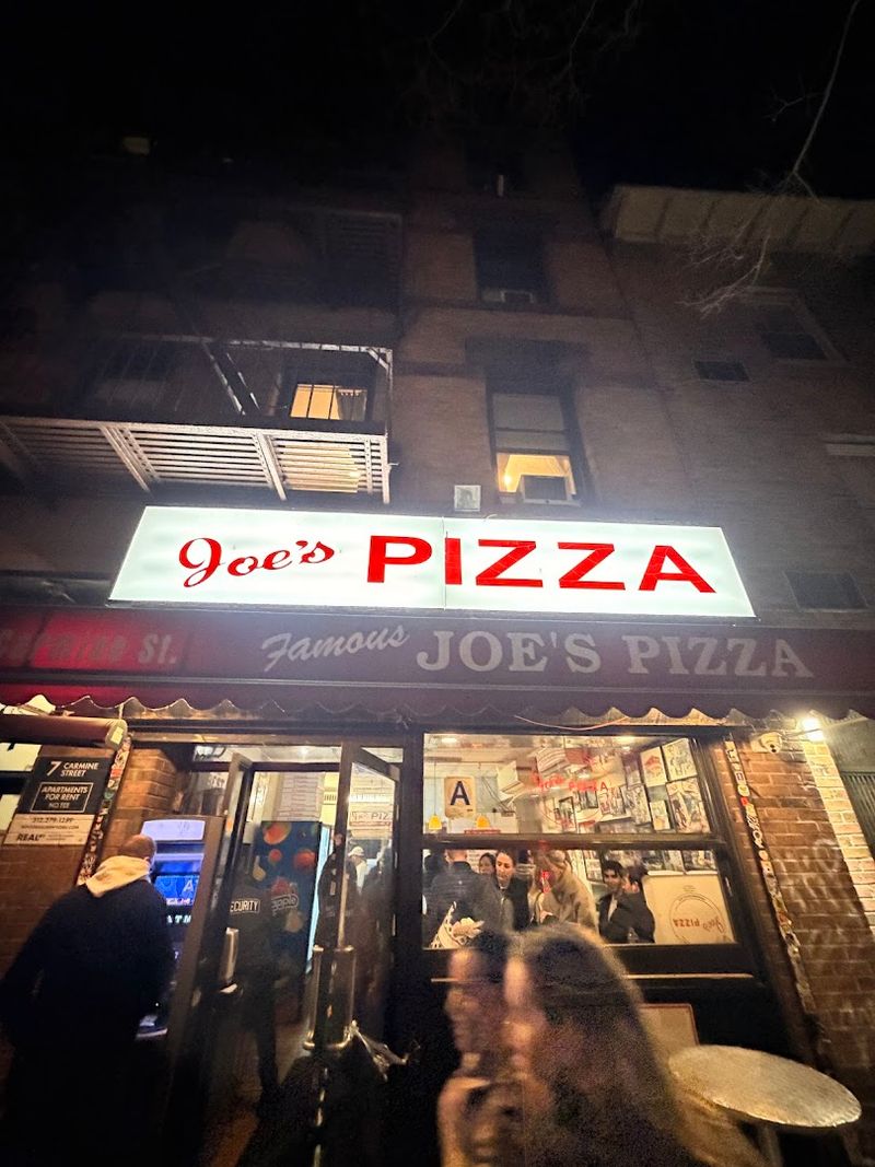 Joe's Pizza (Greenwich Village) — The Essential NYC Slice