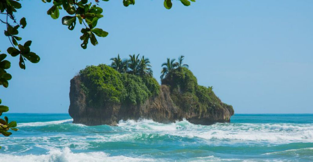 12 Countries Where Expats Say You Can Live Comfortably for Less