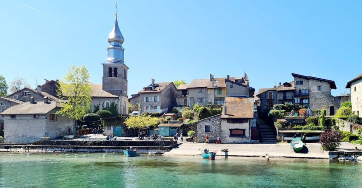 12 Places in France That Are More Charming Than Touristy