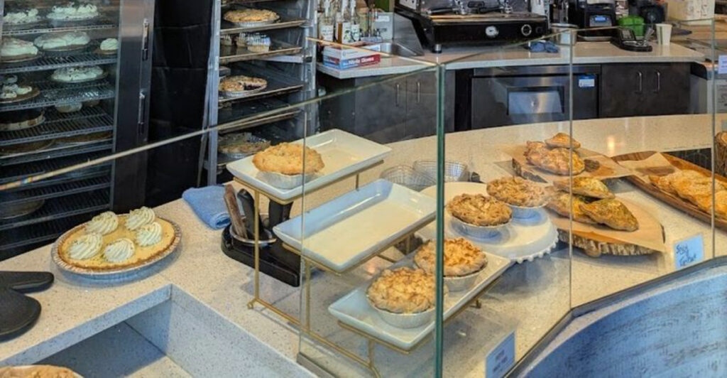 13 Hidden Pie Shop Gems in Washington That Are Worth Every Bite