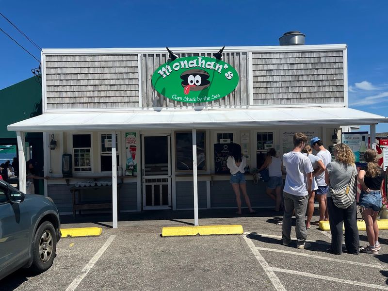 Monahan's Clam Shack — Narragansett