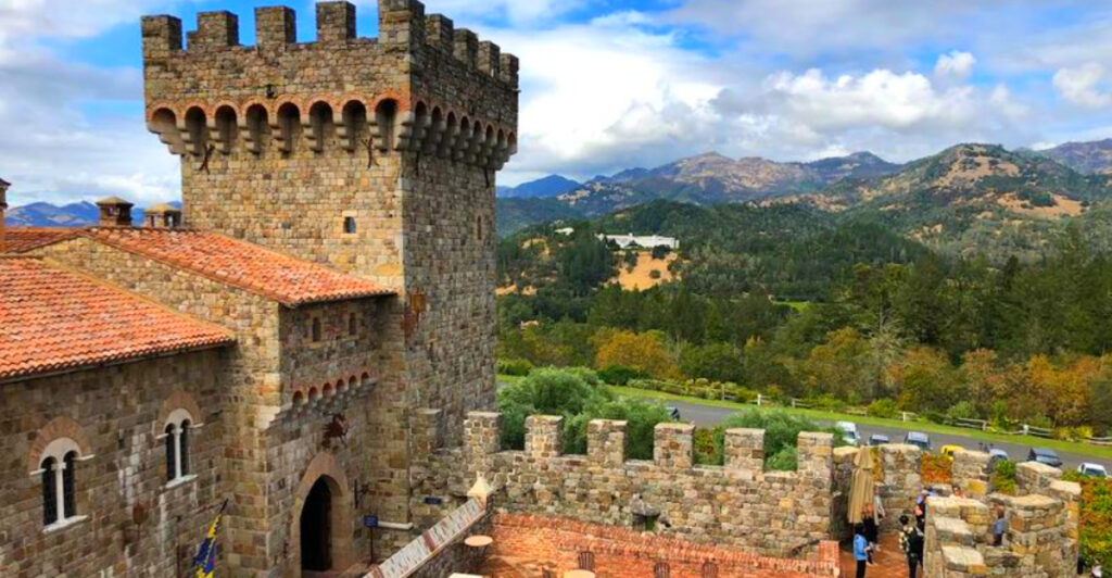 14 American Castles You Won’t Believe Are in the U.S.