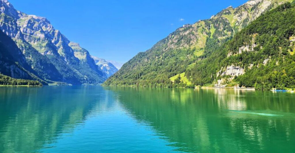 14 Stunning Lakes in Switzerland That Deserve More Than a Quick Photo Stop