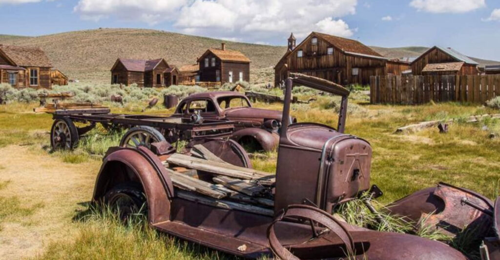 15 Eerie but Beautiful U.S. Attractions for Travelers Who Love the Unusual