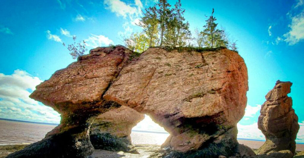 15 Iconic Destinations in Canada Everyone Needs on Their Bucket List