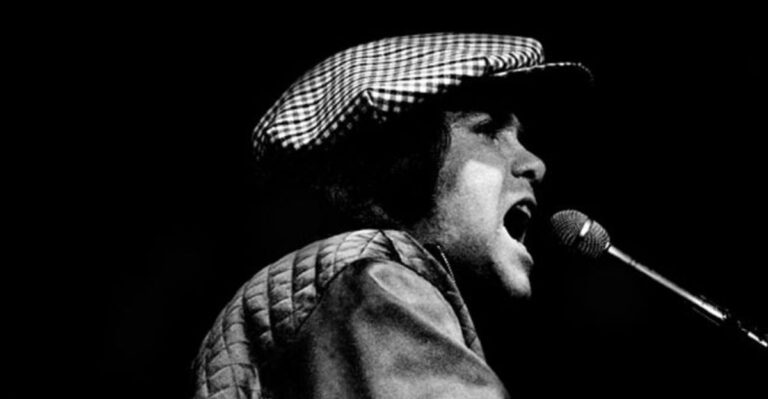 15 Music Legends Who Dominated the Charts Across Multiple Decades