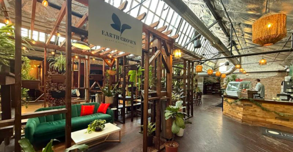 15 Ohio Cafes With Outdoor Seating Perfect For Spring Catch-Ups