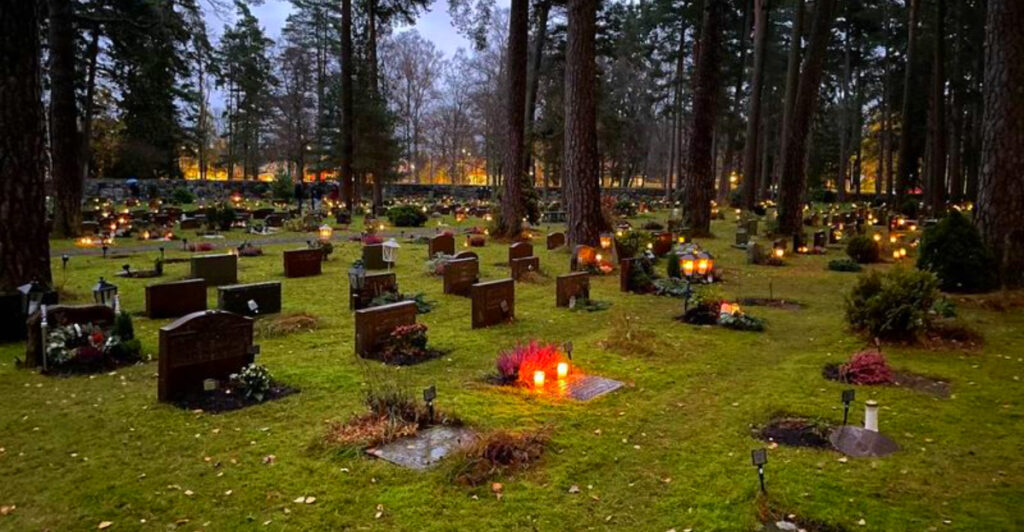 20 Spectacular Cemeteries That Feel More Like Art Galleries