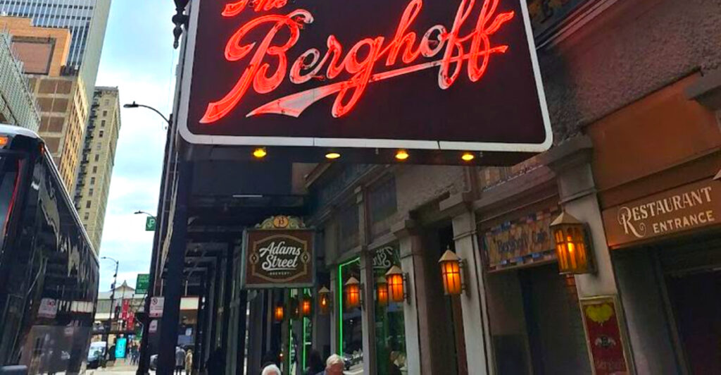 23 Restaurants That Opened Before 1950 – and Never Closed