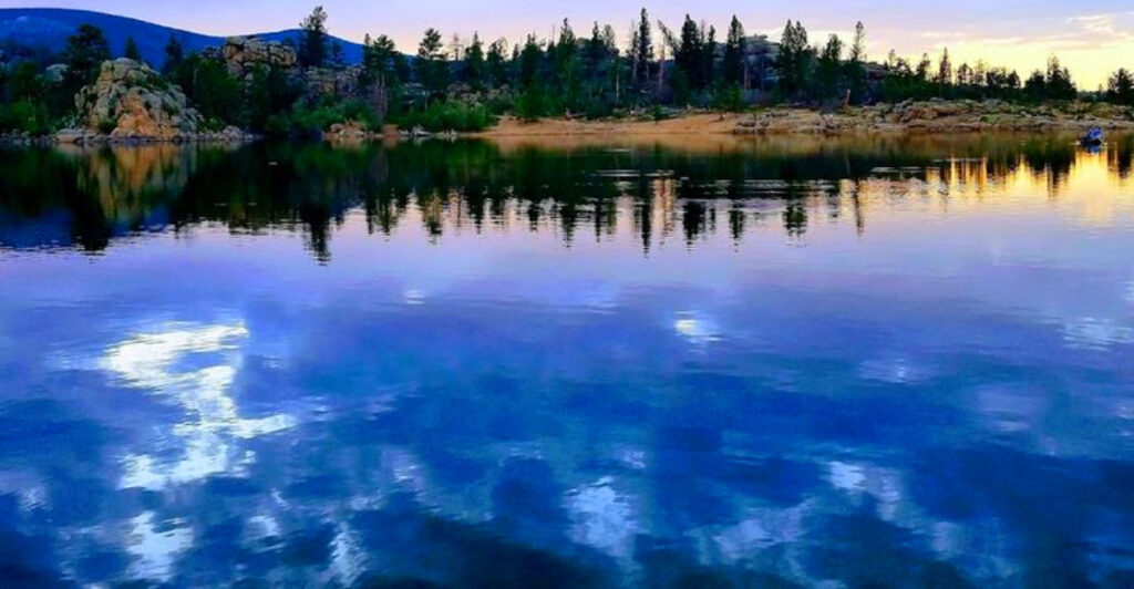 8 Scenic Colorado Lake Towns That Feel Like Real-Life Postcards