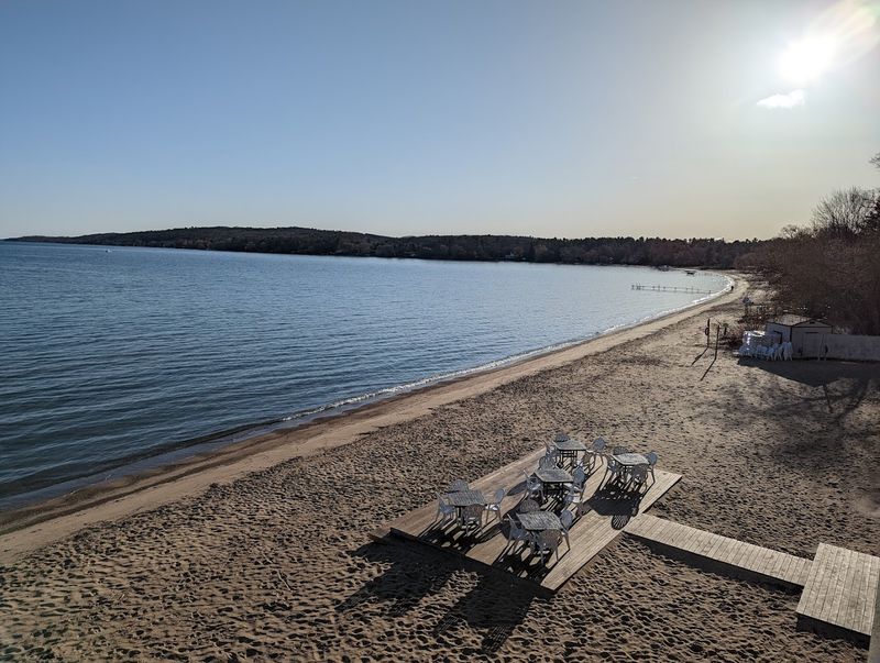 Pet-Friendly Policies That Welcome Four-Legged Travelers