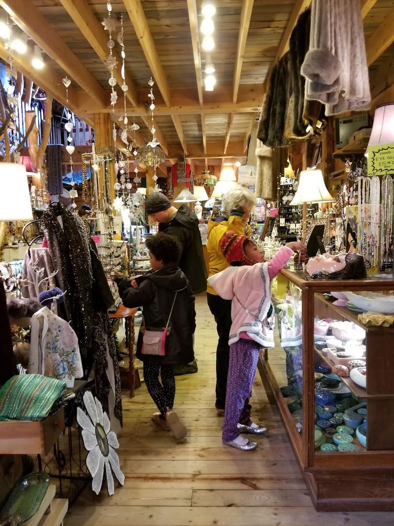 The Antique Barn That Could Swallow an Afternoon