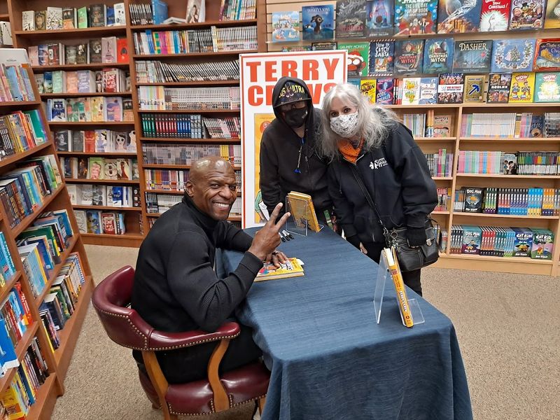 What Sets It Apart from Bigger Chain Stores