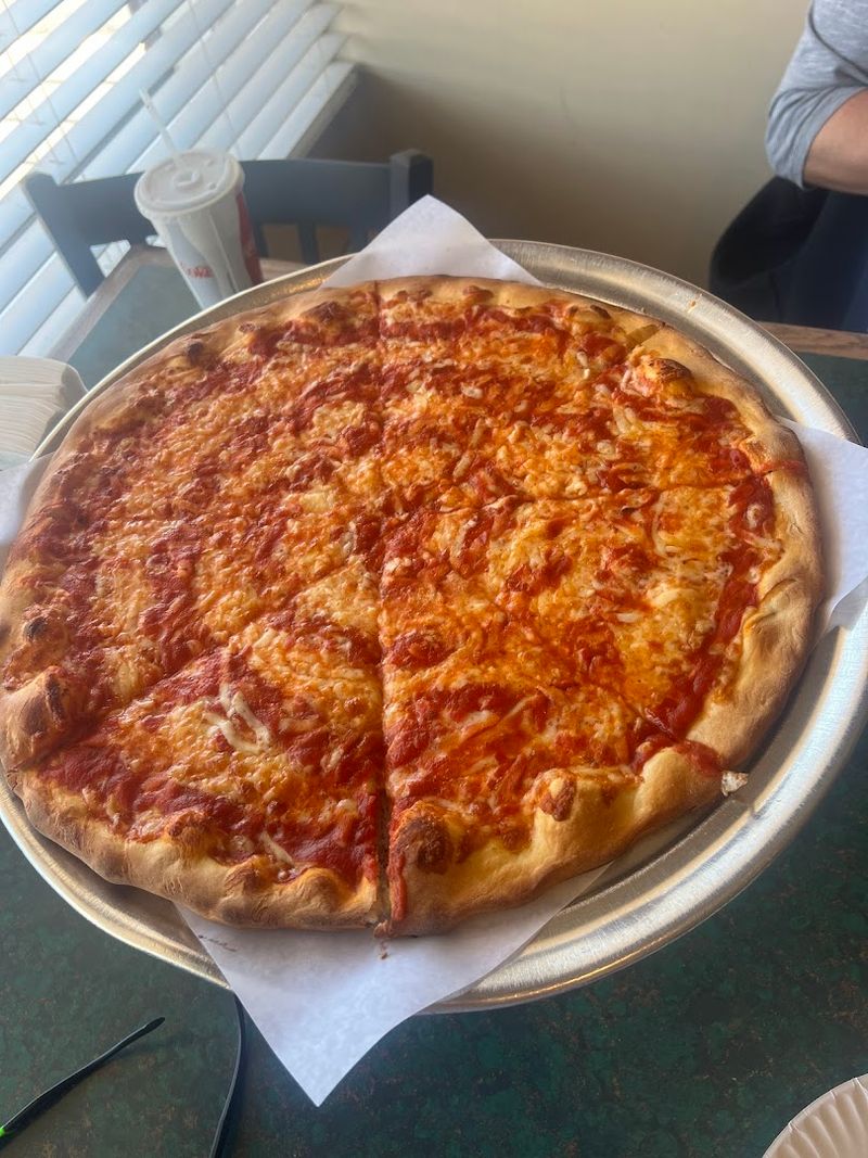 What Makes the Thin Crust Stand Apart