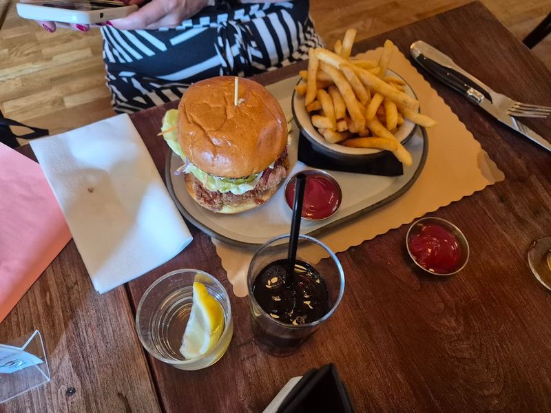 Why Lunch Makes Sense