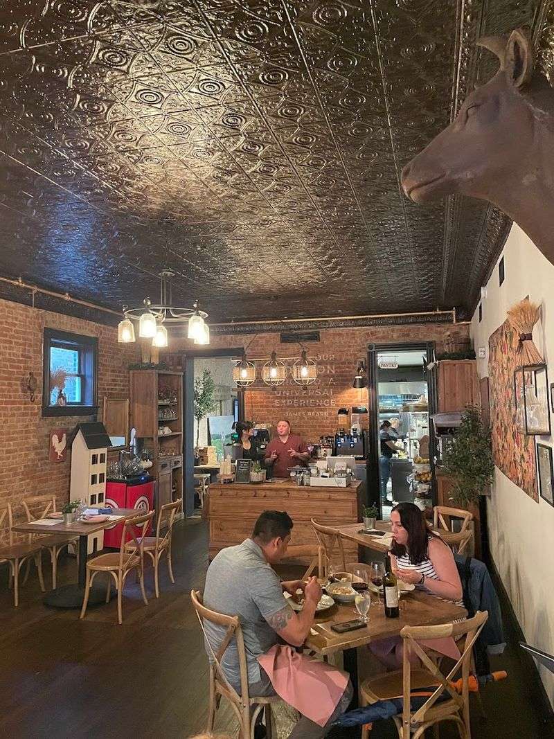 The Rustic Look That Actually Delivers