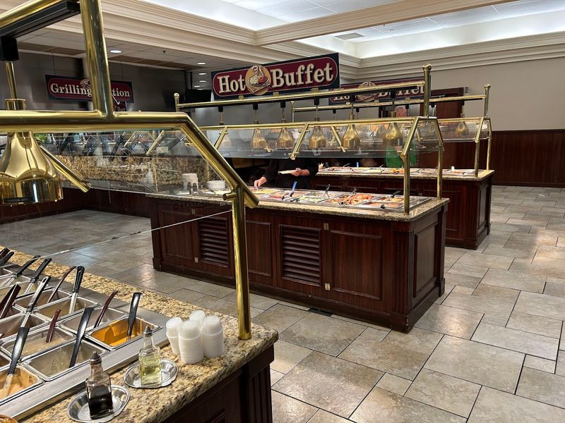 The Buffet Layout and What to Expect