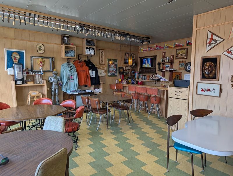 The Retro Vibe That Wraps Around You