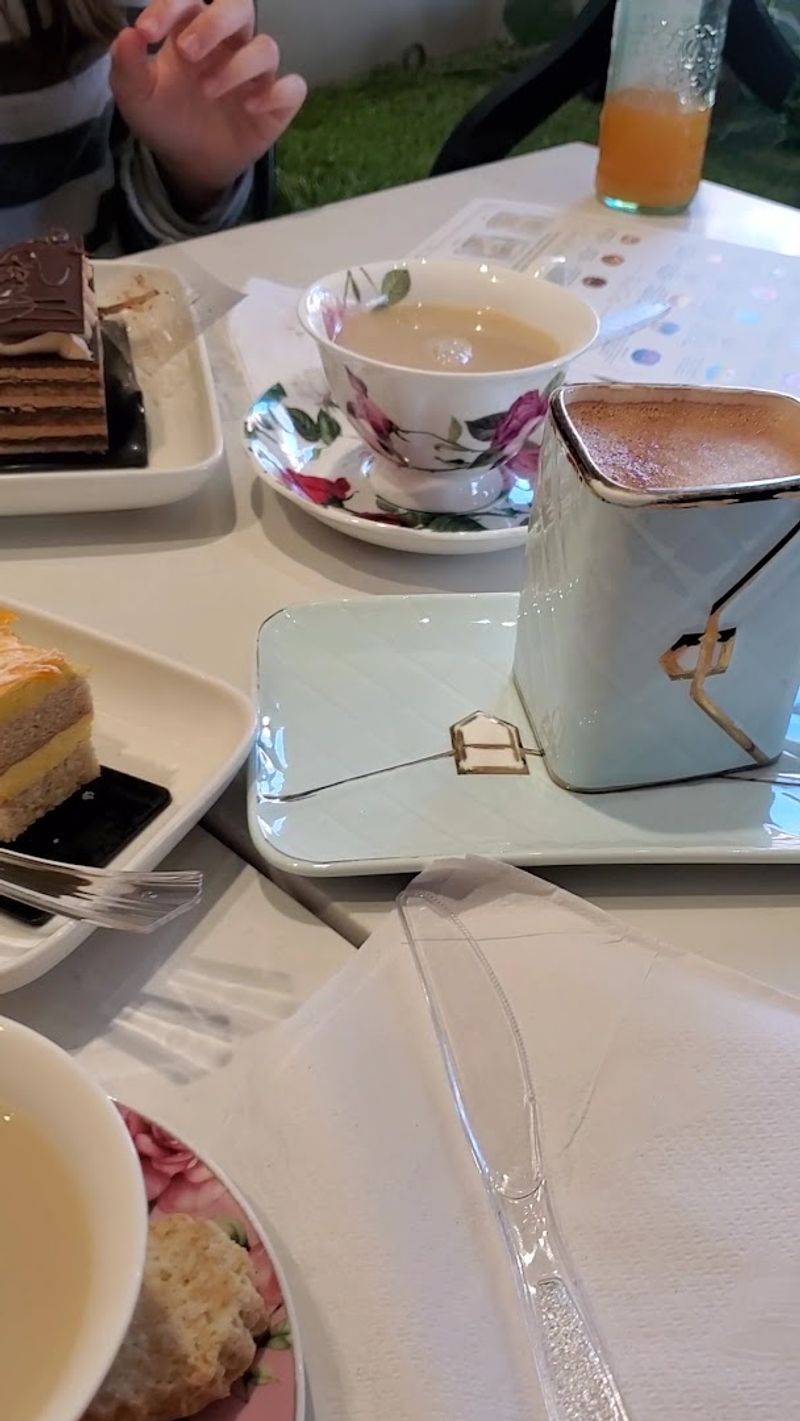 The Role of the Staff in the Experience