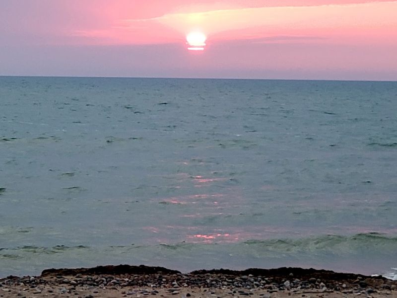 The Sunrise Experience That Changes How You See the Park