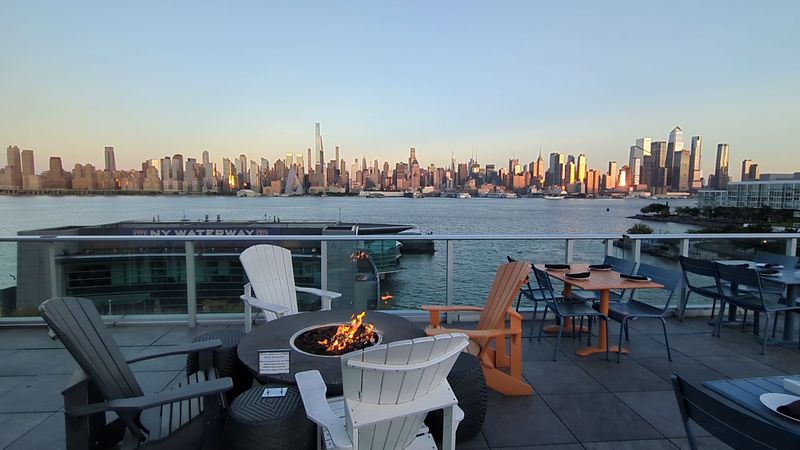 Sunset Hours and When to Arrive