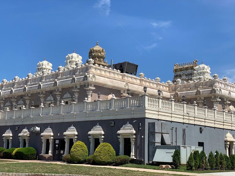 The Story Behind One of America's Oldest Hindu Temples