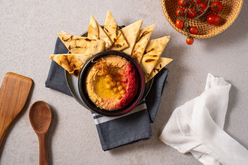 The Menu and Its Mediterranean Soul