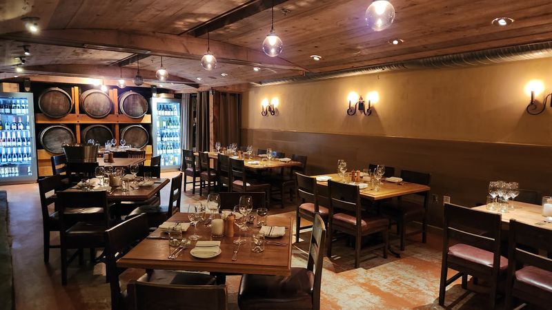 Hours, Reservations, and What to Expect on Arrival