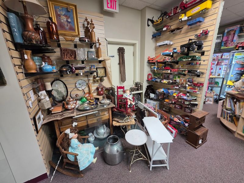 What Repeat Visitors Keep Coming Back For