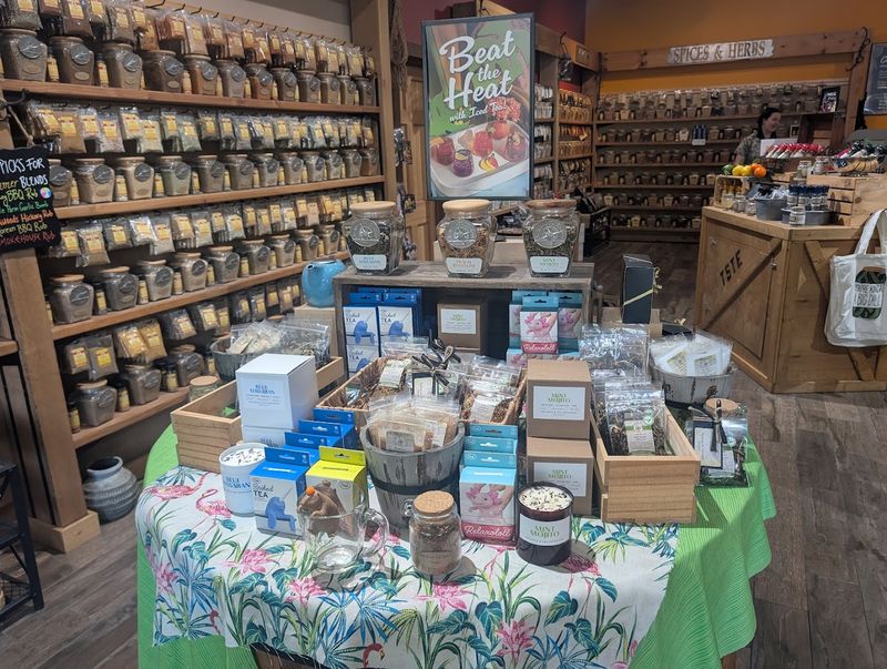 Sniff Jars and the Art of Choosing Your Tea