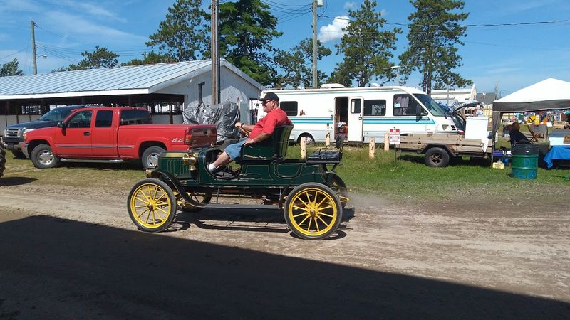 Smart Tips for a Smooth Fair Day and a Sweet Sendoff