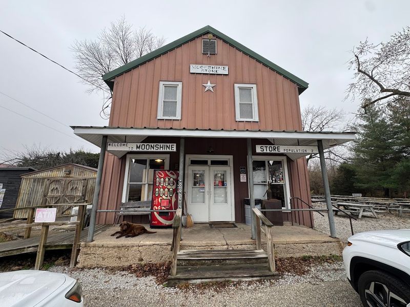 Moonshine Store — Martinsville