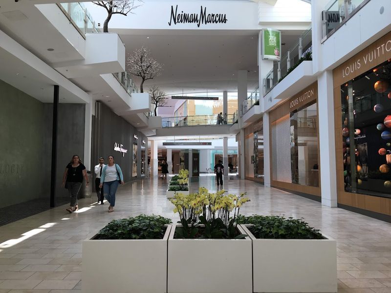 Westfield Garden State Plaza in Paramus Still Delivers the Classic Big-Mall Experience