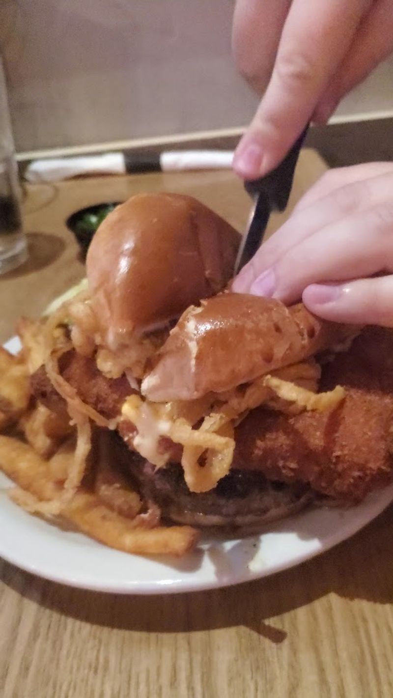 Chicken Sandwiches That Hold Their Own Against the Burgers