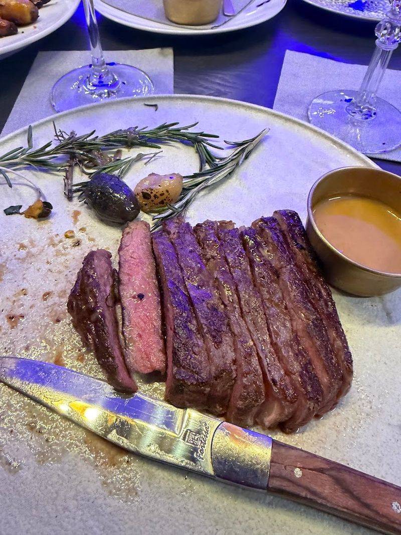 The Tomahawk Steak and Why Groups Keep Ordering It