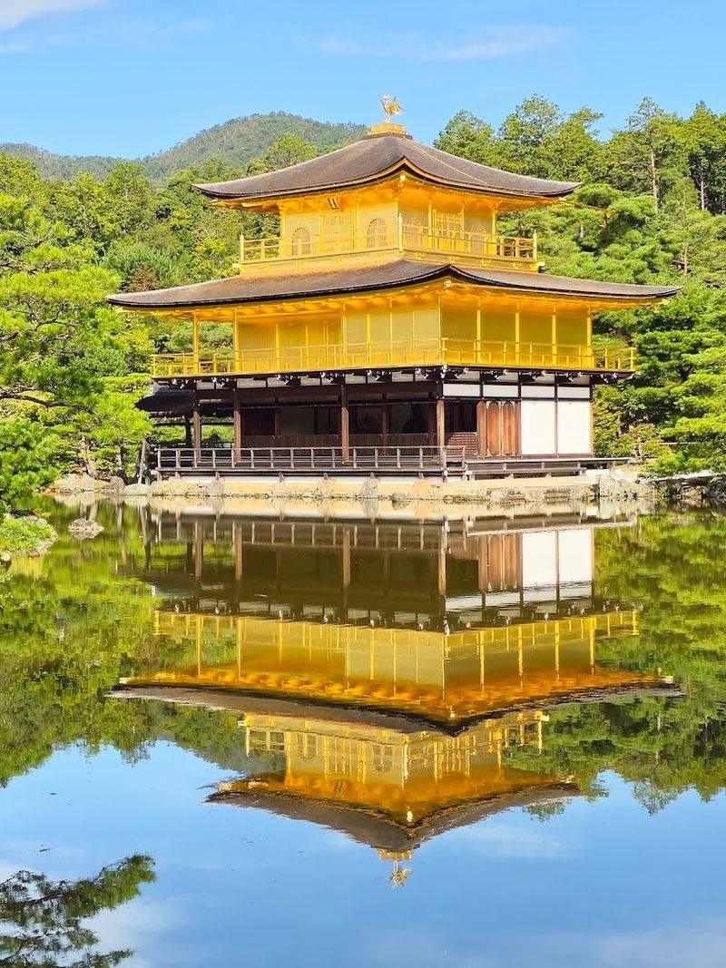 Kinkaku-ji (Golden Pavilion) (Kyoto)