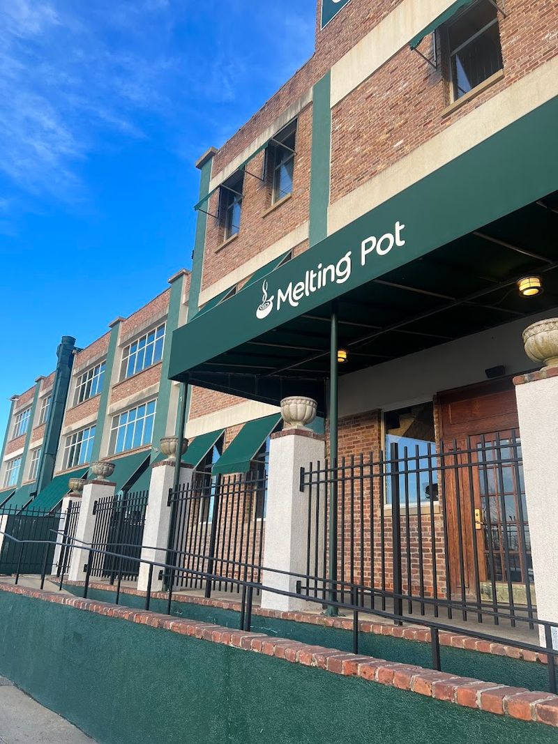 The Melting Pot, Red Bank