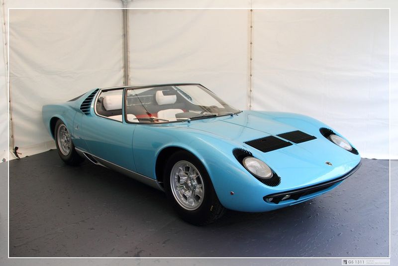 Lamborghini Miura (1966–1973)