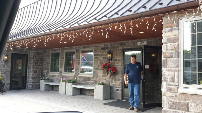 Willie & Red's — Hagerstown