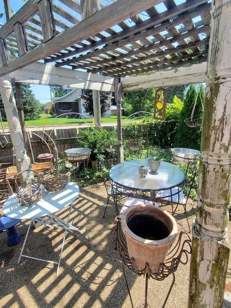 Three Oaks, Michigan: The Small Town Setting That Adds to the Experience