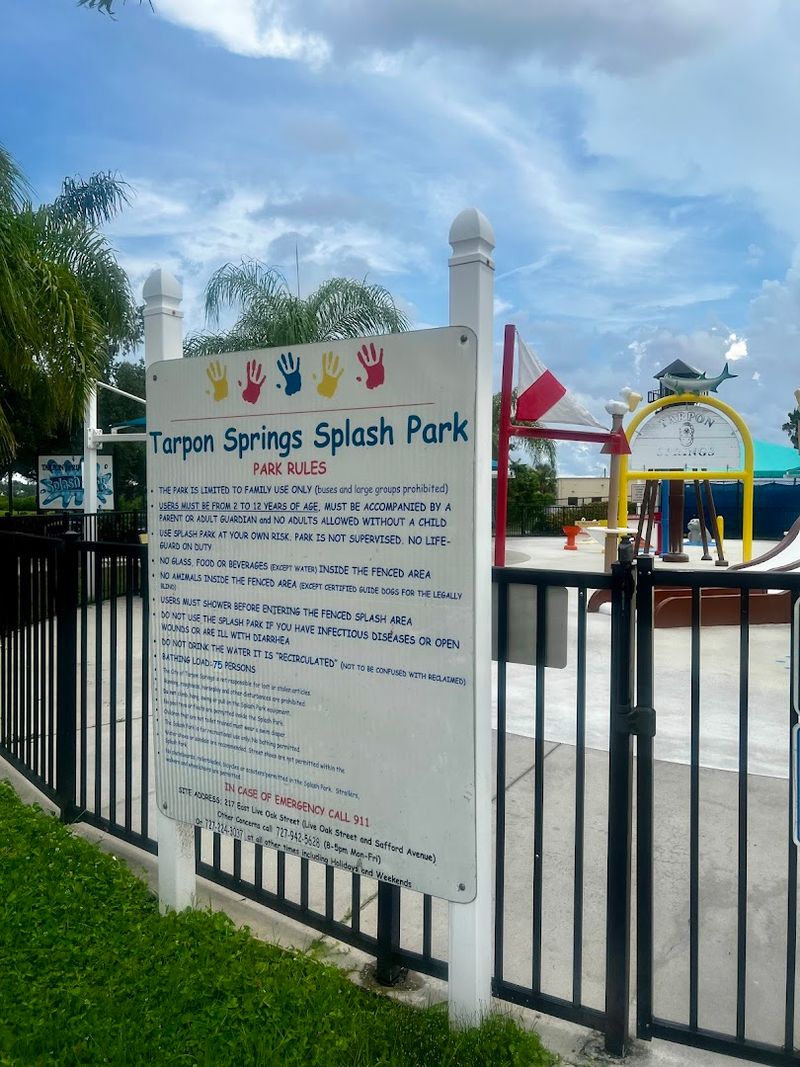 Proximity to Tarpon Springs Sponge Docks